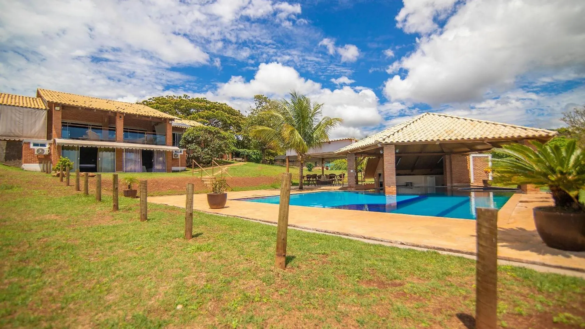 Recanto De Lazer C/ Piscina, Bar Molhado E Sinuca Caldas Novas Agroturismo